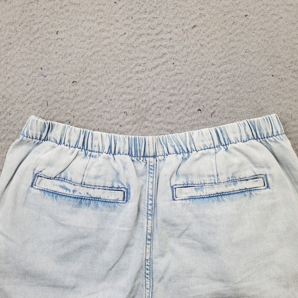 Gap Shorts Womens Small Blue Denim Ultra Soft Light Wash Elastic Waist Pull On - Picture 9 of 9